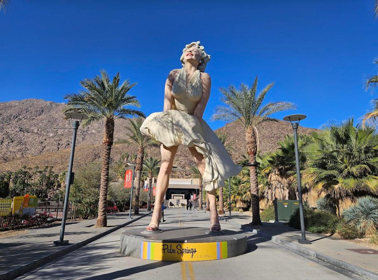 Pool service in Palm Springs